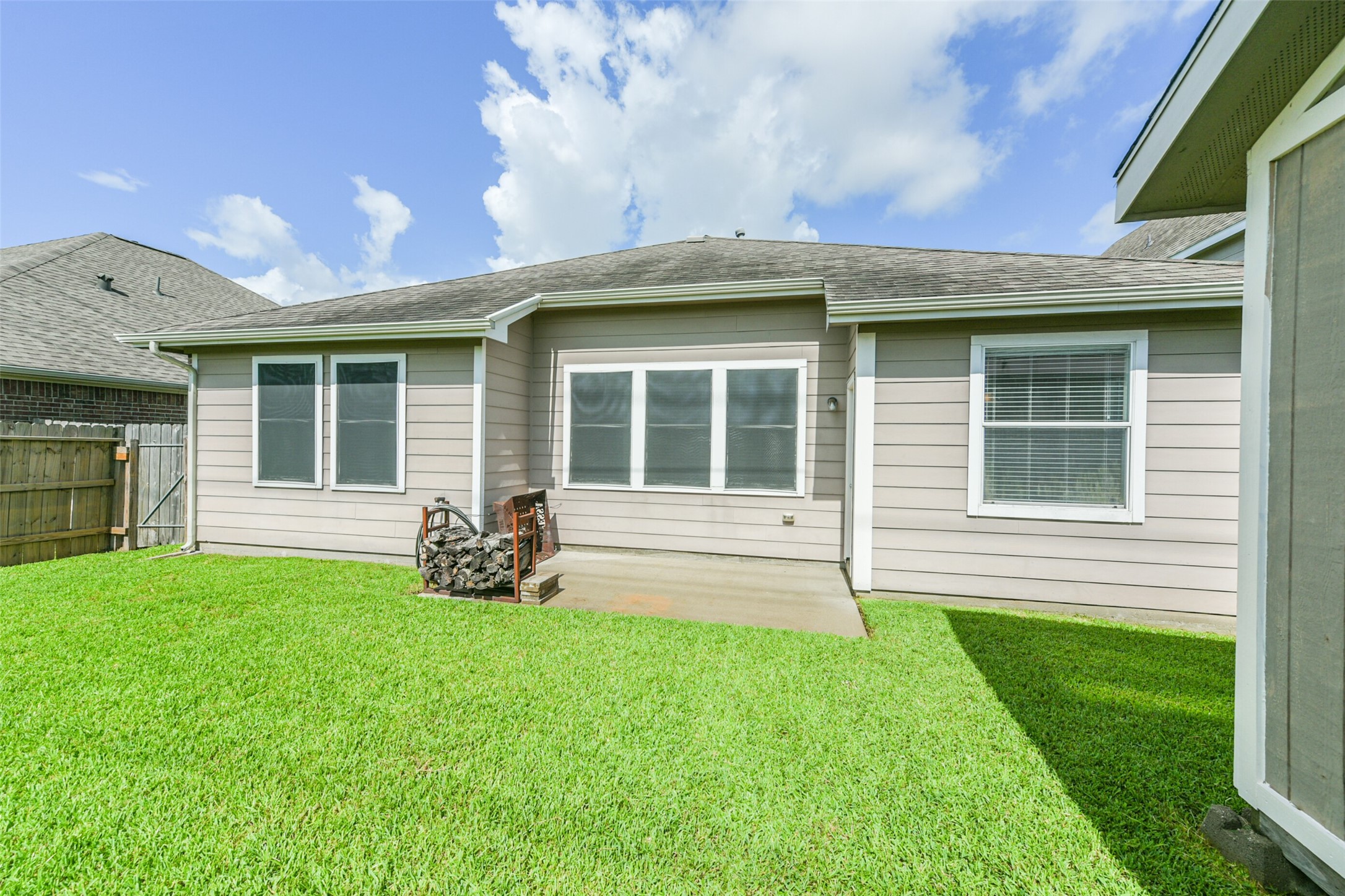 4701 E Meadow Drive , Deer Park, TX, 77536 | 94568680 | Realty Texas LLC
