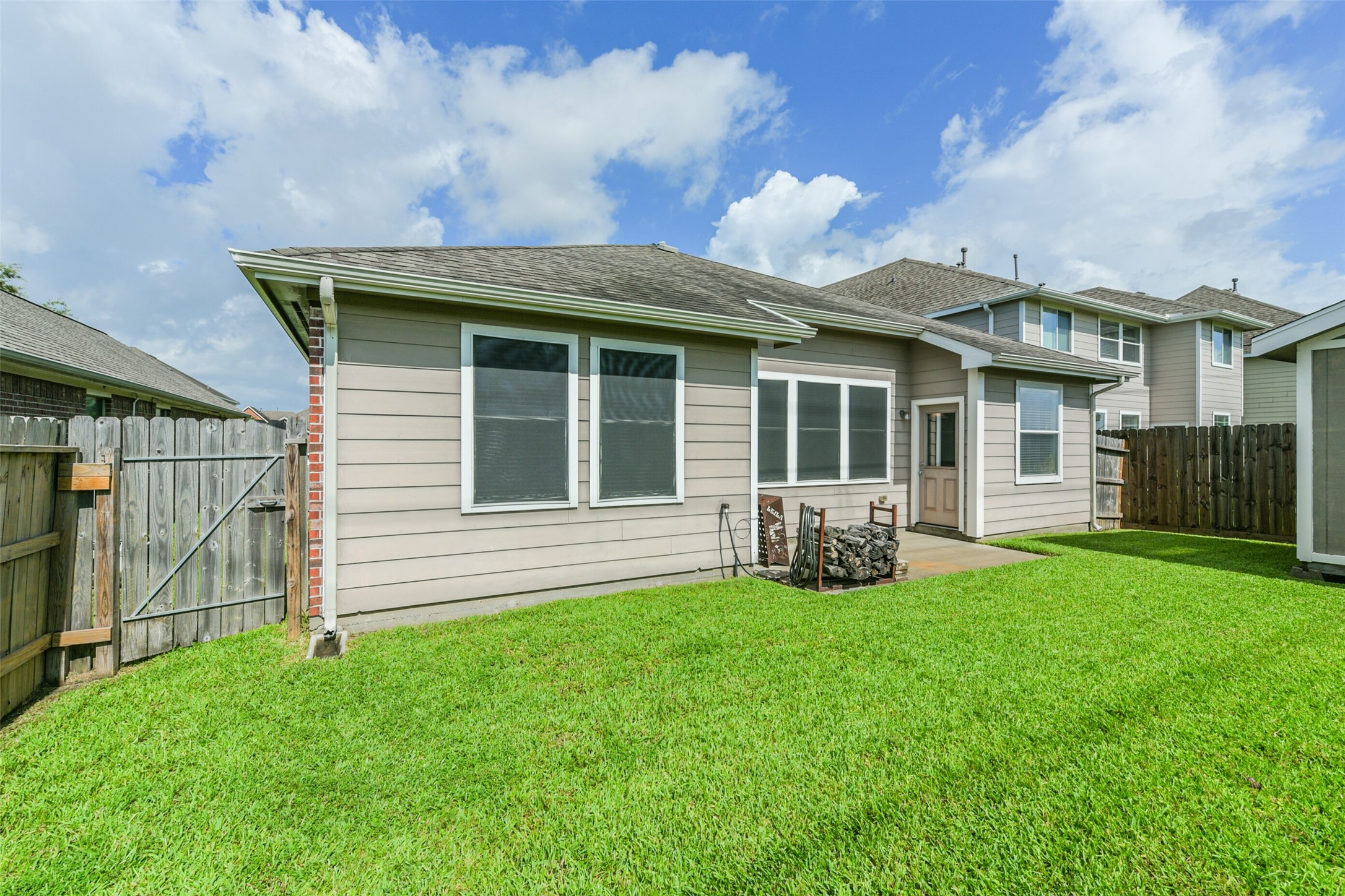 4701 E Meadow Drive , Deer Park, TX, 77536 | 94568680 | Realty Texas LLC