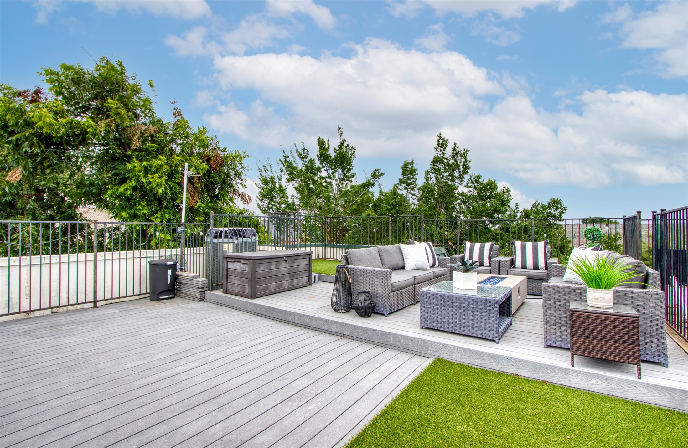 1731 Mary Street , Dallas, TX, 75206 | 20650371 | Realty Texas LLC