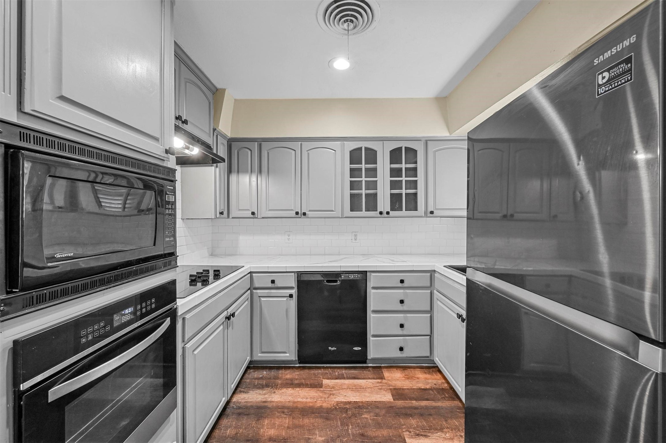 2612 Conflans Road , Irving, TX, 75061 | 20653878 | Realty Texas LLC