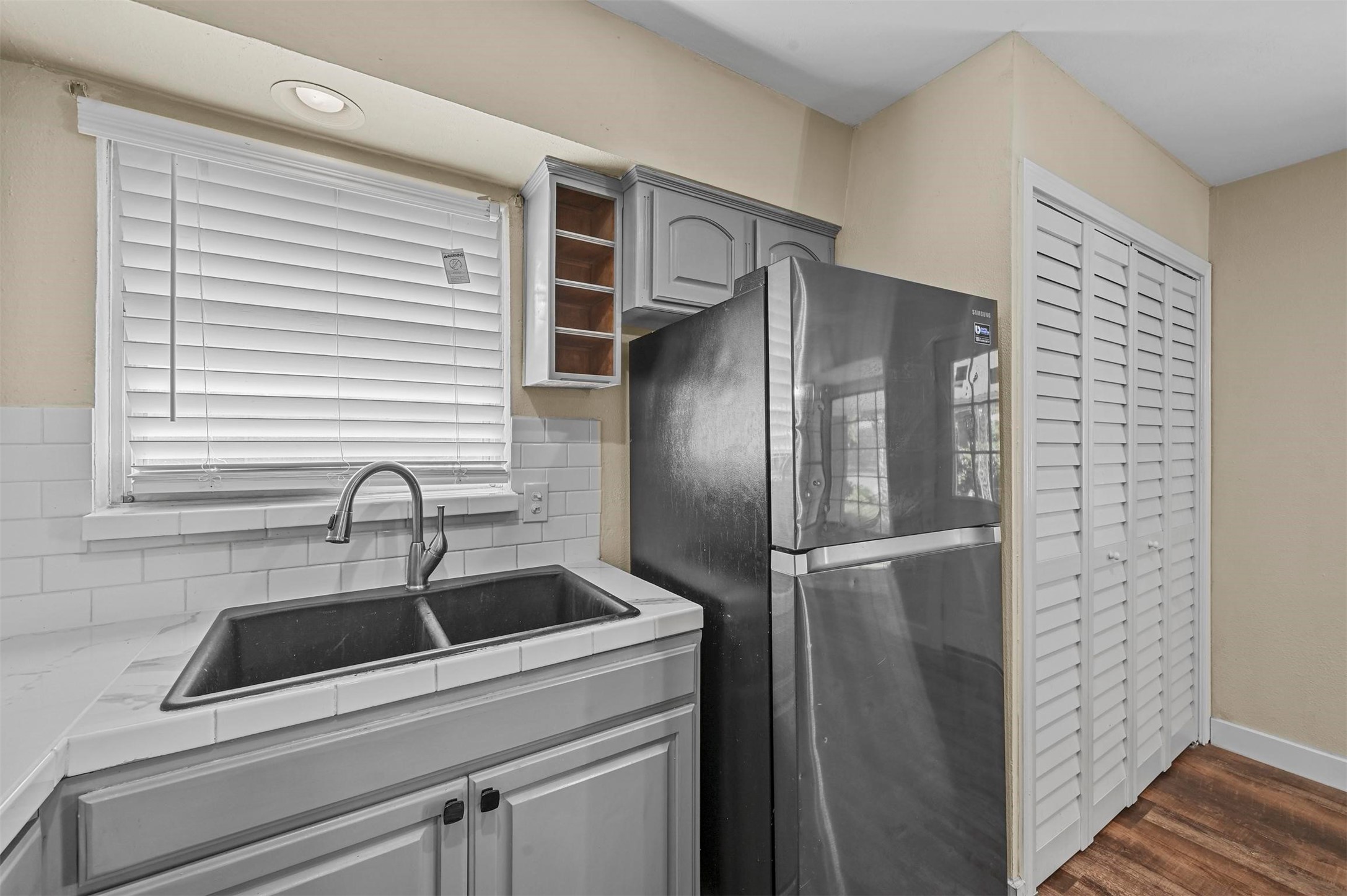 2612 Conflans Road , Irving, TX, 75061 | 20653878 | Realty Texas LLC
