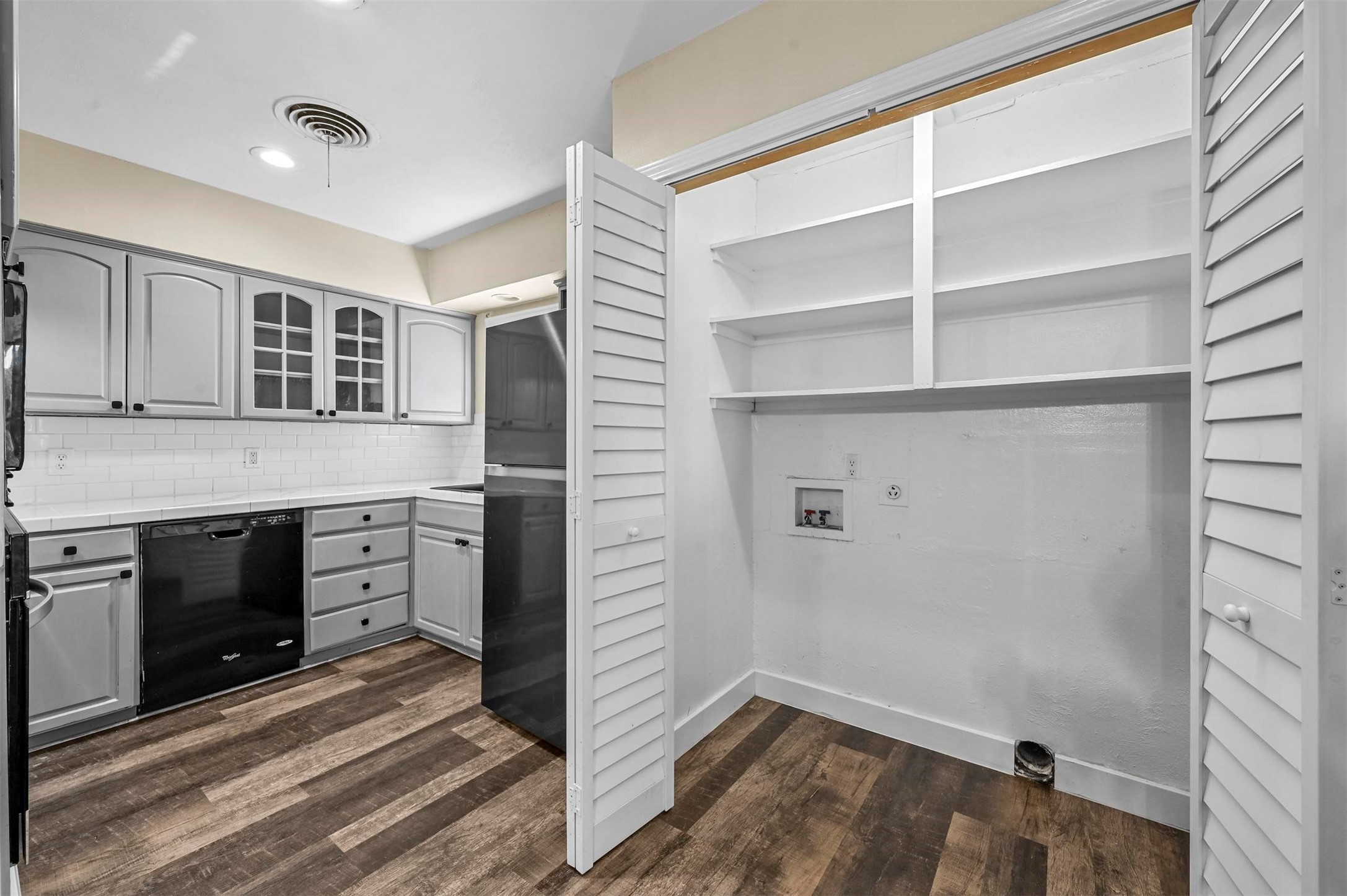 2612 Conflans Road , Irving, TX, 75061 | 20653878 | Realty Texas LLC
