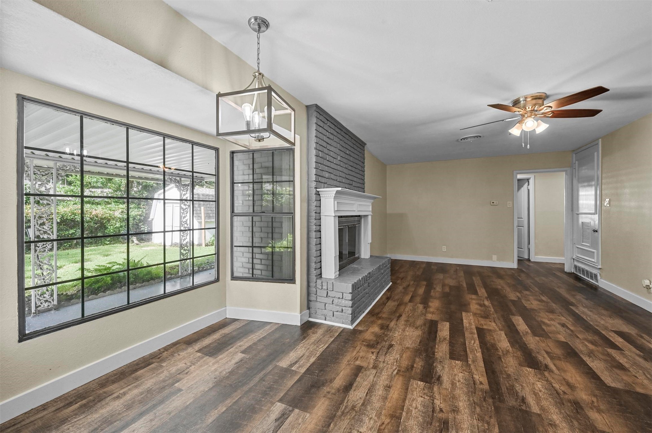 2612 Conflans Road , Irving, TX, 75061 | 20653878 | Realty Texas LLC