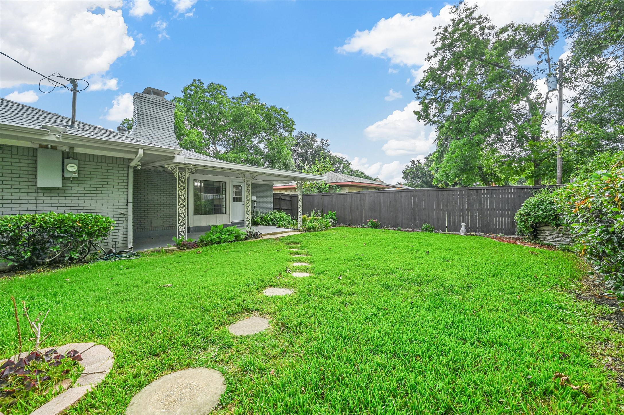 2612 Conflans Road , Irving, TX, 75061 | 20653878 | Realty Texas LLC