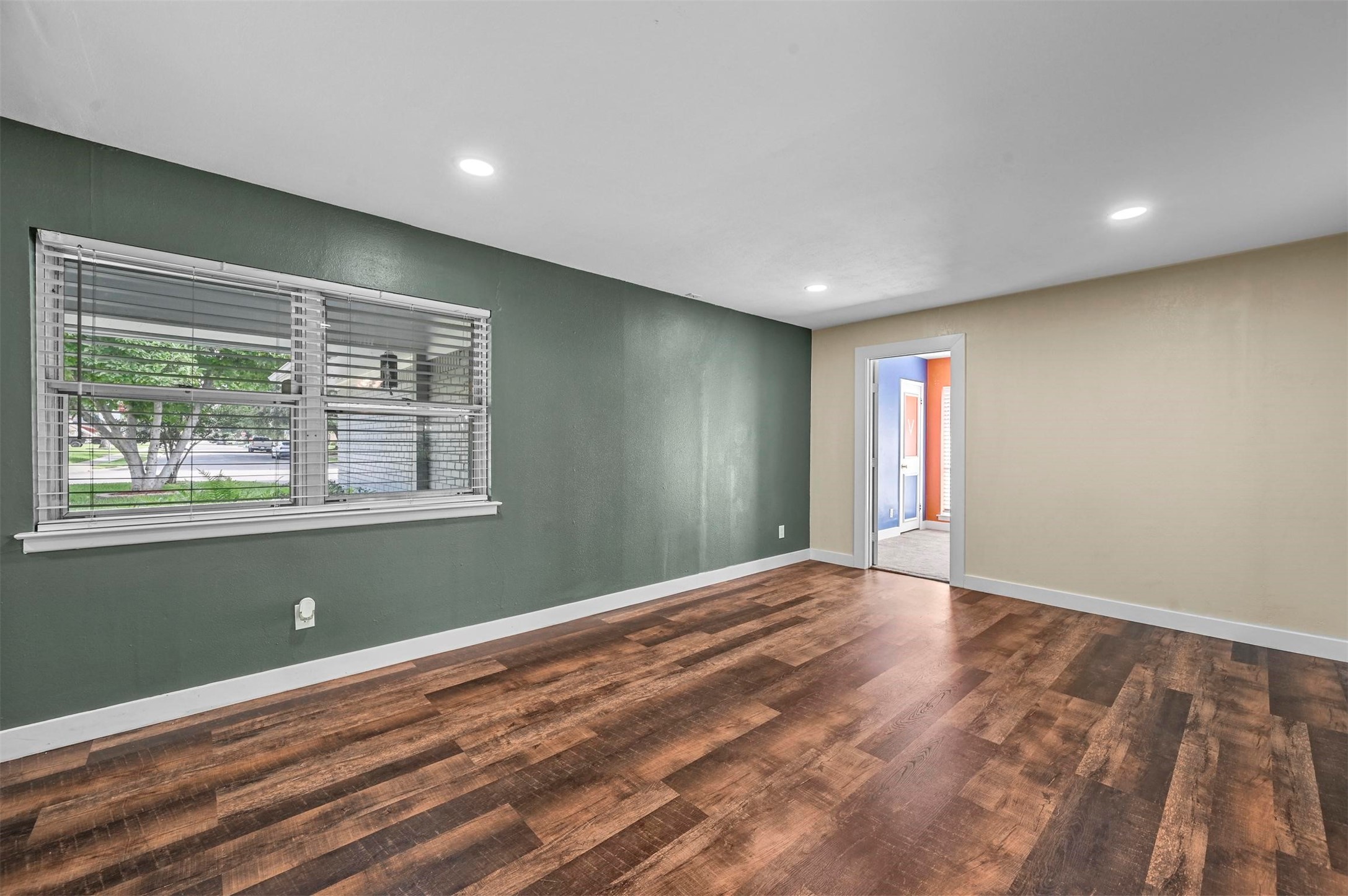 2612 Conflans Road , Irving, TX, 75061 | 20653878 | Realty Texas LLC