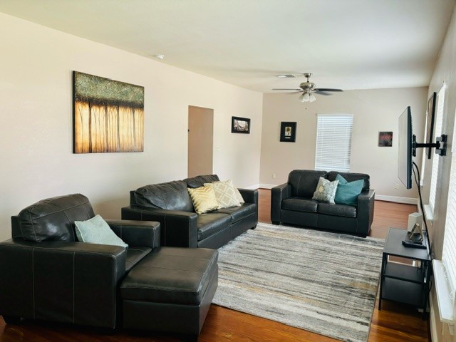405 Winnie Street , Houston, TX, 77009 | 42912990 | Realty Texas LLC