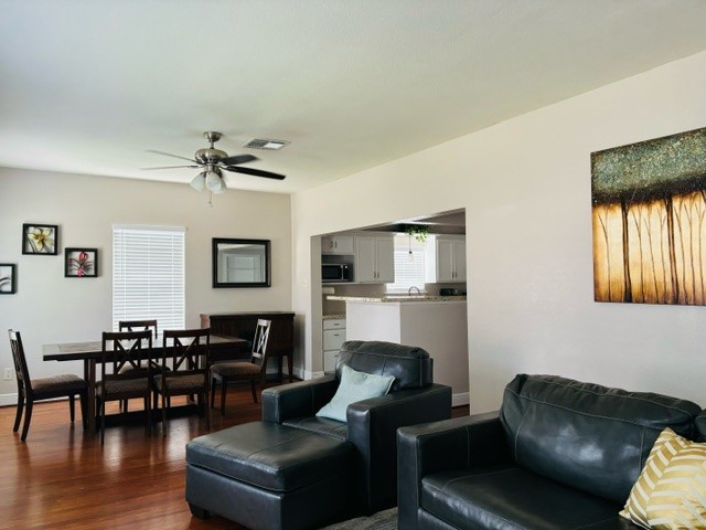 405 Winnie Street , Houston, TX, 77009 | 42912990 | Realty Texas LLC