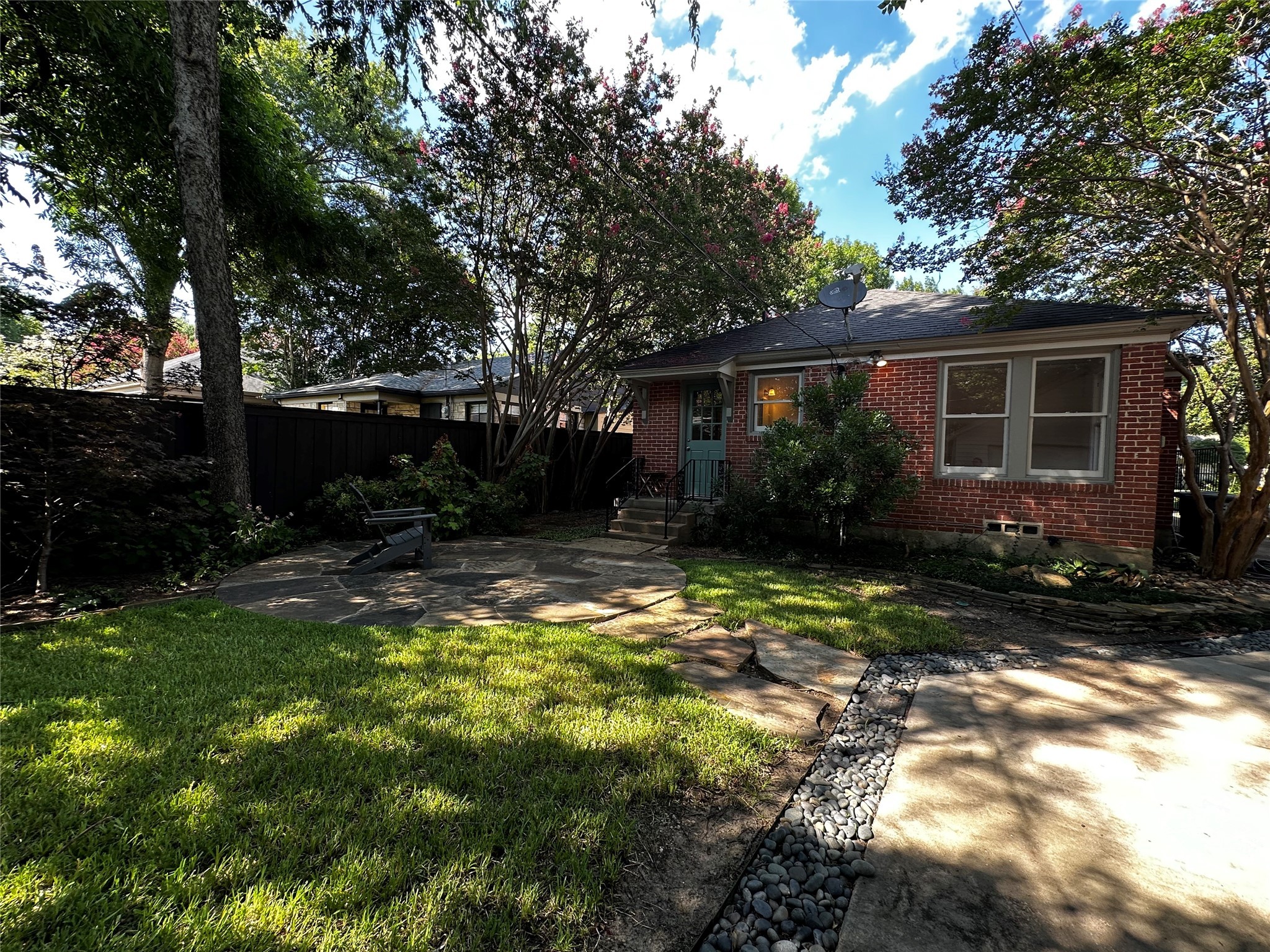 811 Clermont Avenue , Dallas, TX, 75223 | 20656843 | Realty Texas LLC