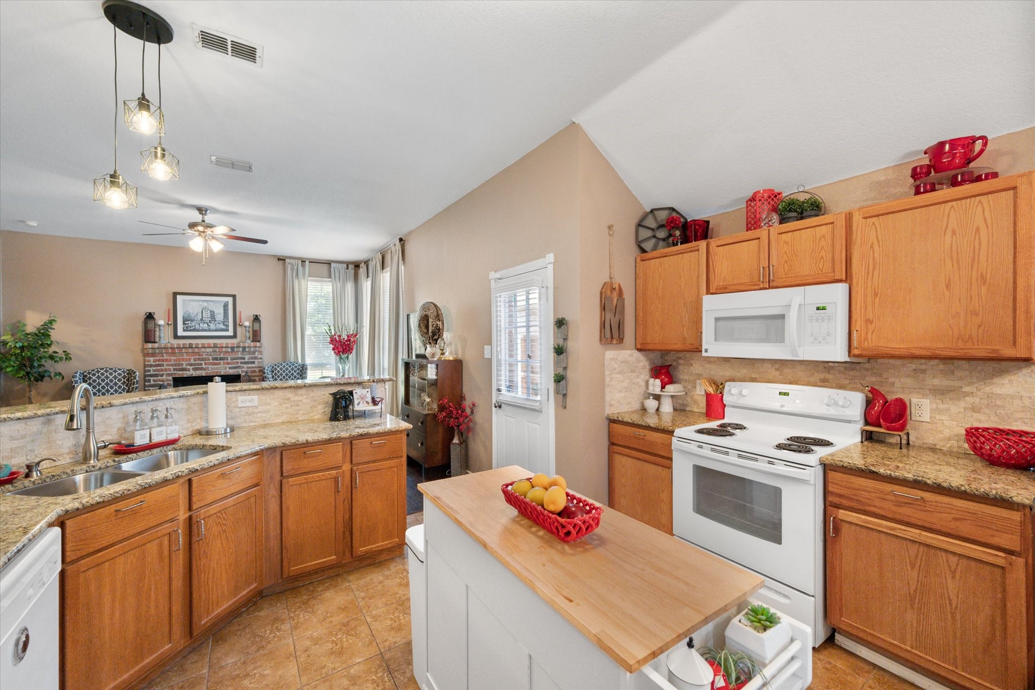 6815 Lakehurst Lane , Sachse, TX, 75048 | 20649920 | Realty Texas LLC