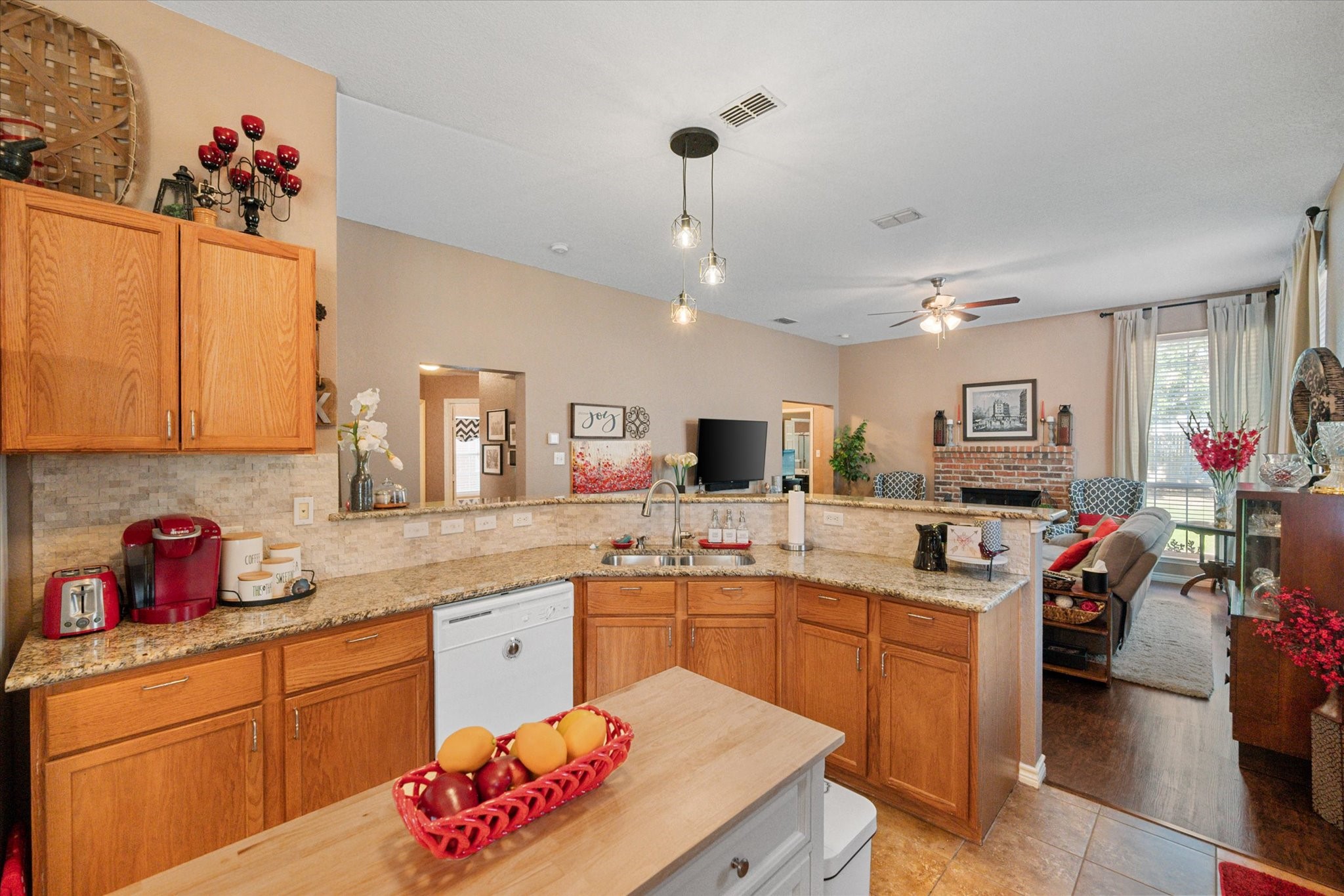 6815 Lakehurst Lane , Sachse, TX, 75048 | 20649920 | Realty Texas LLC