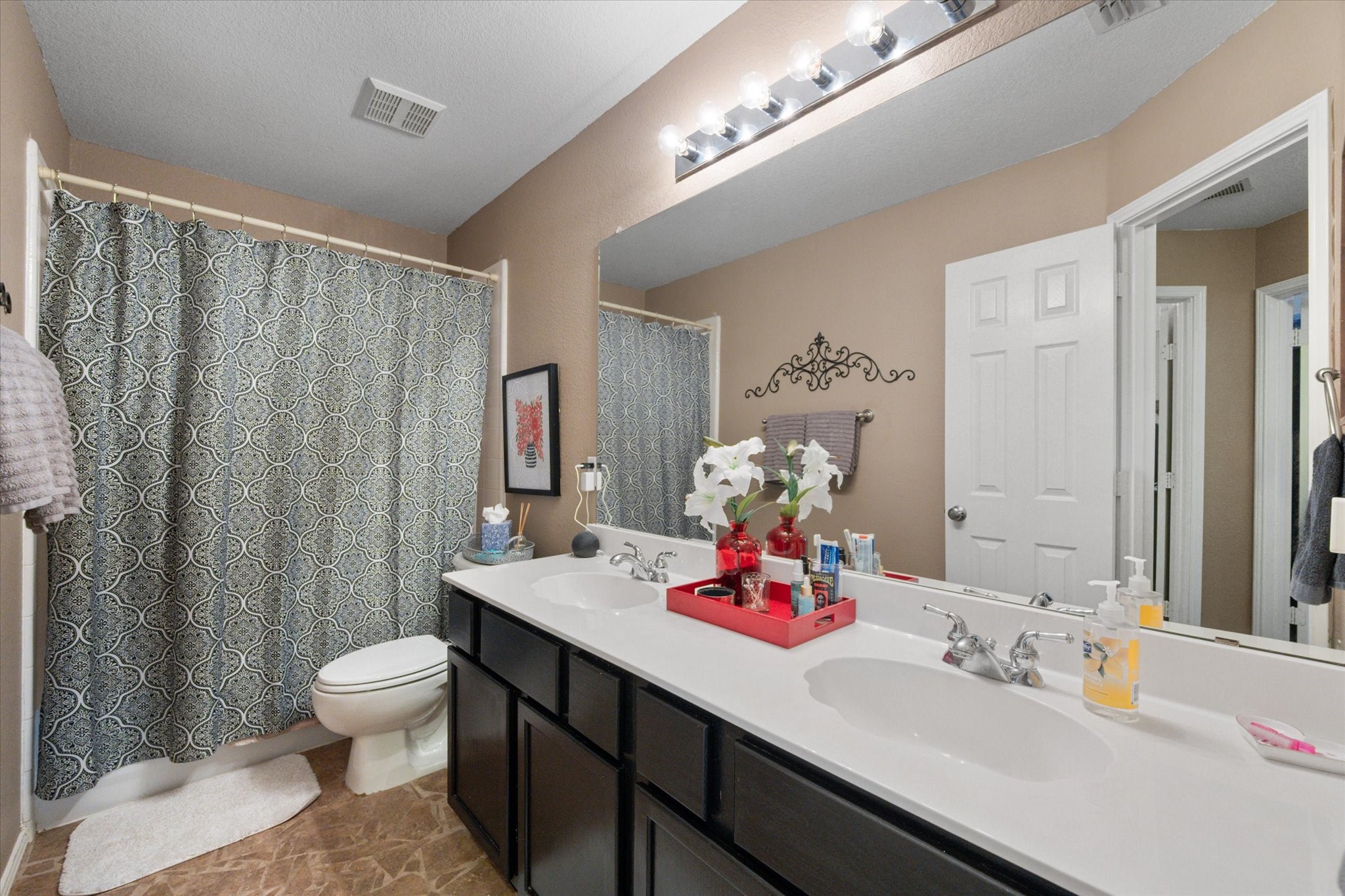 6815 Lakehurst Lane , Sachse, TX, 75048 | 20649920 | Realty Texas LLC