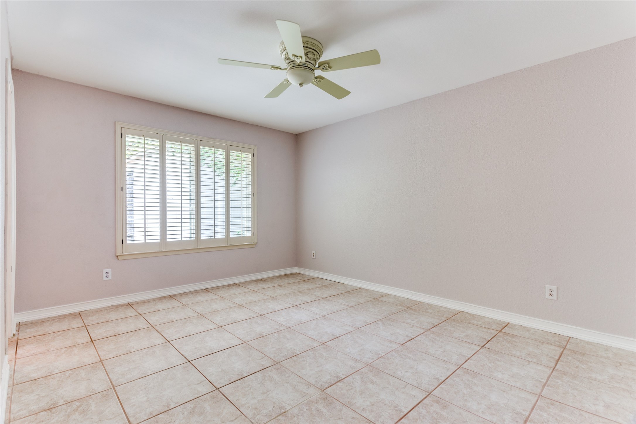 1137 Melvin Drive , Benbrook, TX, 76126 | 20655396 | Realty Texas LLC