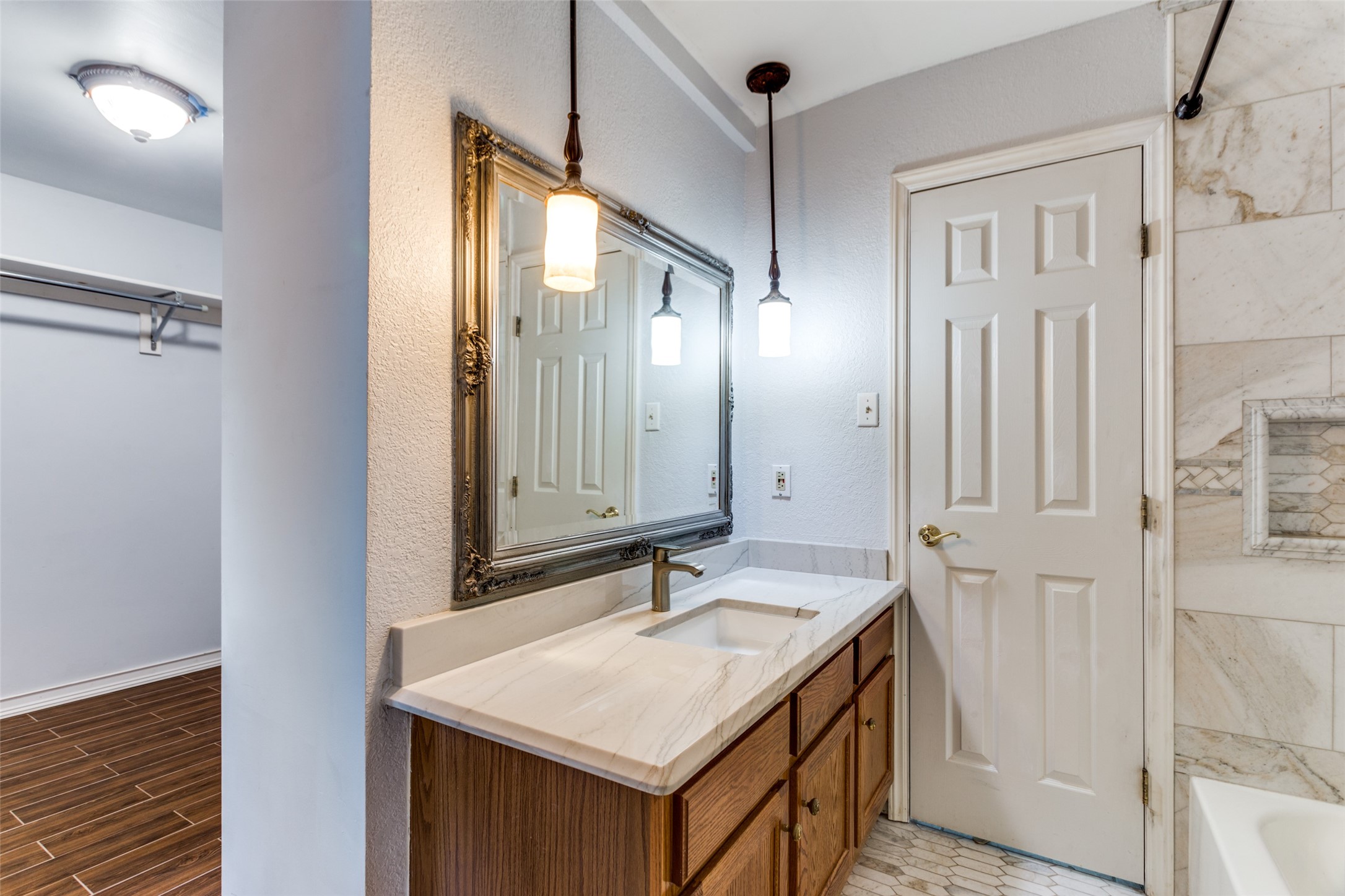 1137 Melvin Drive , Benbrook, TX, 76126 | 20655396 | Realty Texas LLC