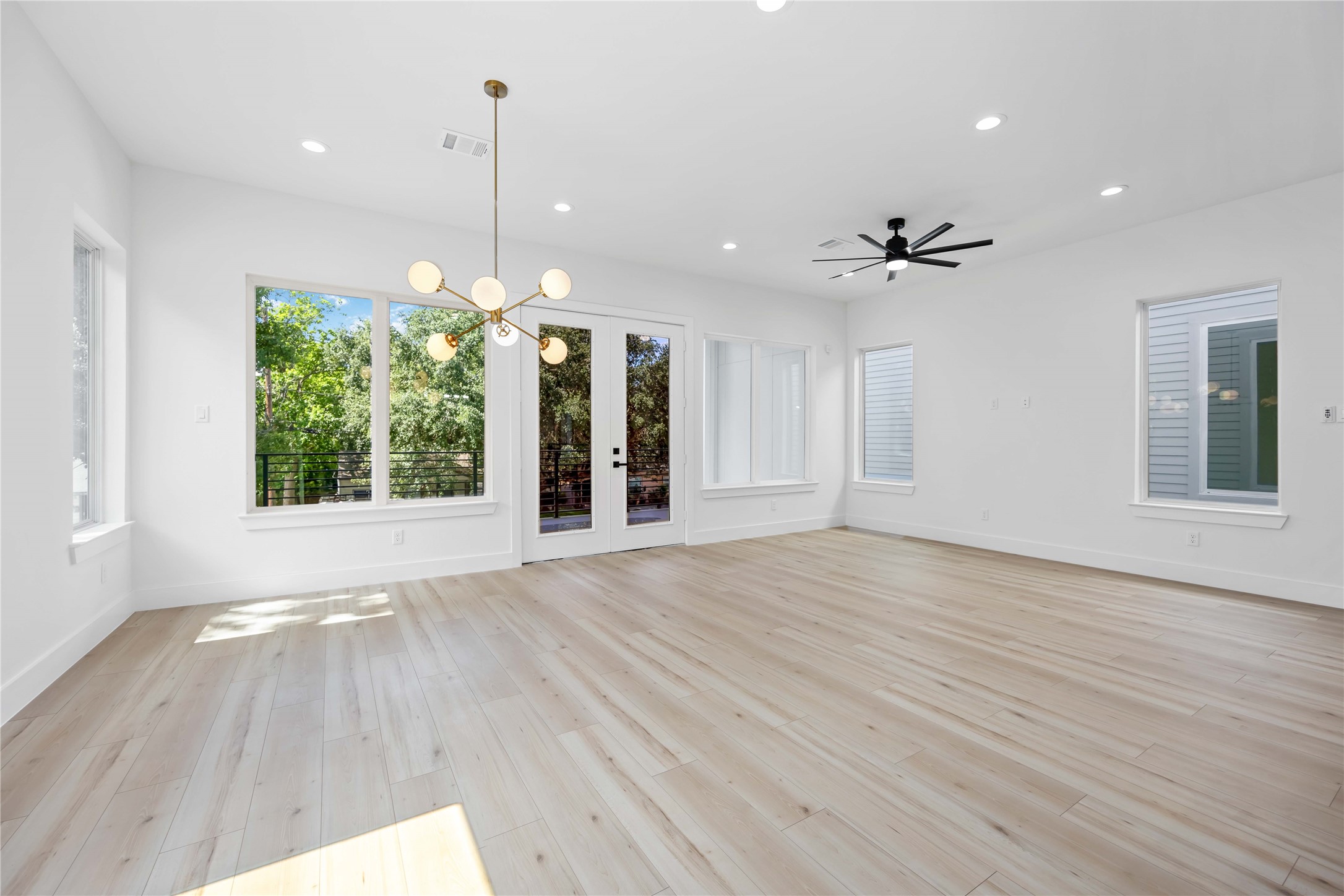 5328 Wenda Street A/B , Houston, TX, 77033 | 10762844 | Realty Texas LLC