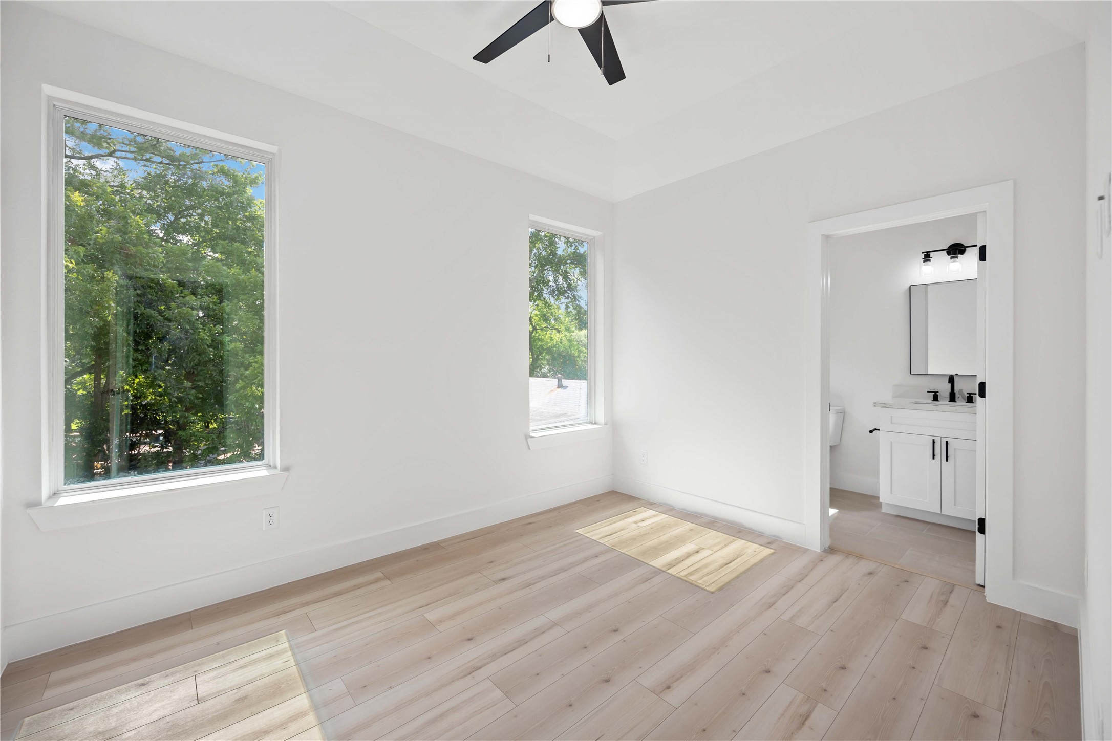 5328 Wenda Street A/B , Houston, TX, 77033 | 10762844 | Realty Texas LLC
