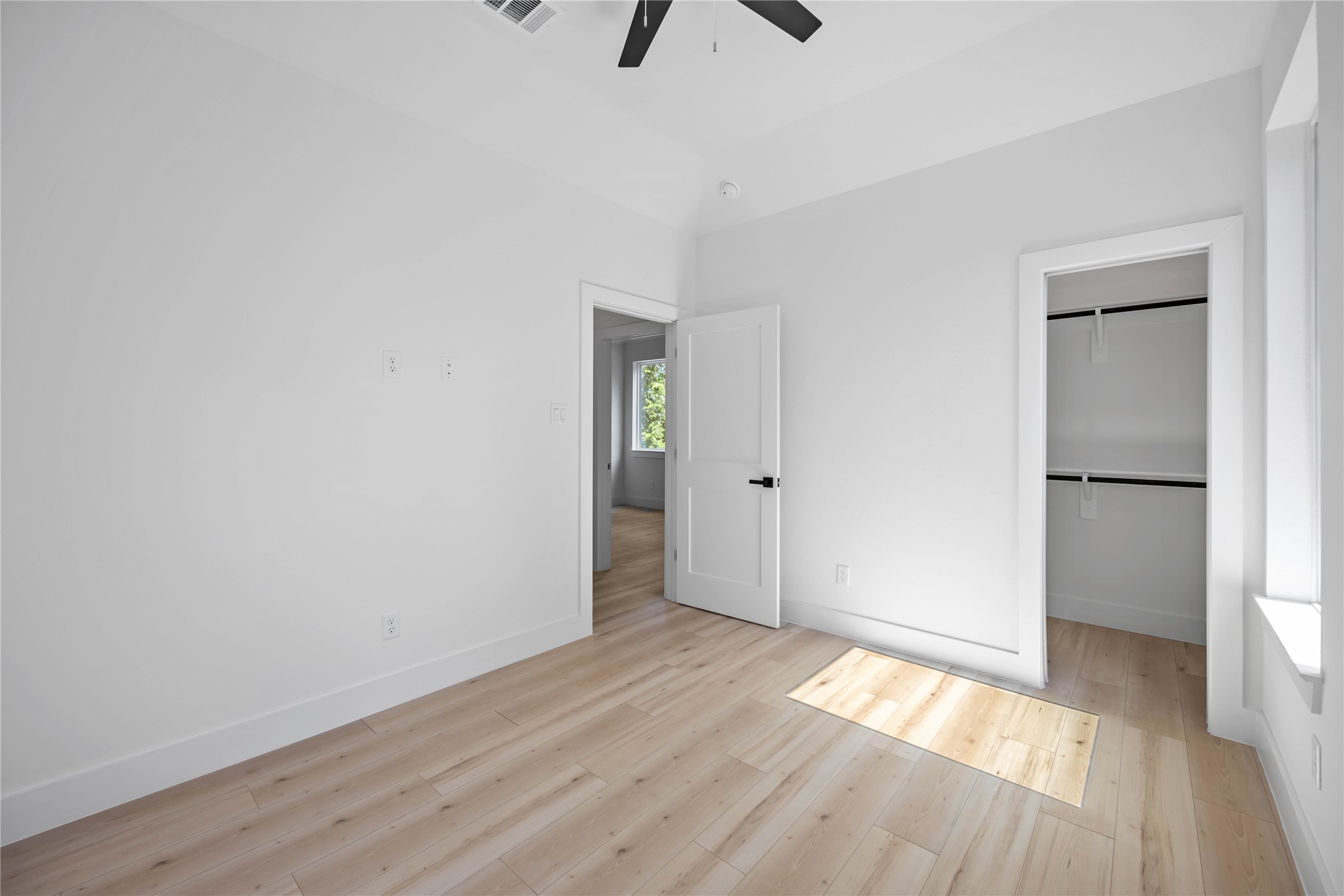 5328 Wenda Street A/B , Houston, TX, 77033 | 10762844 | Realty Texas LLC
