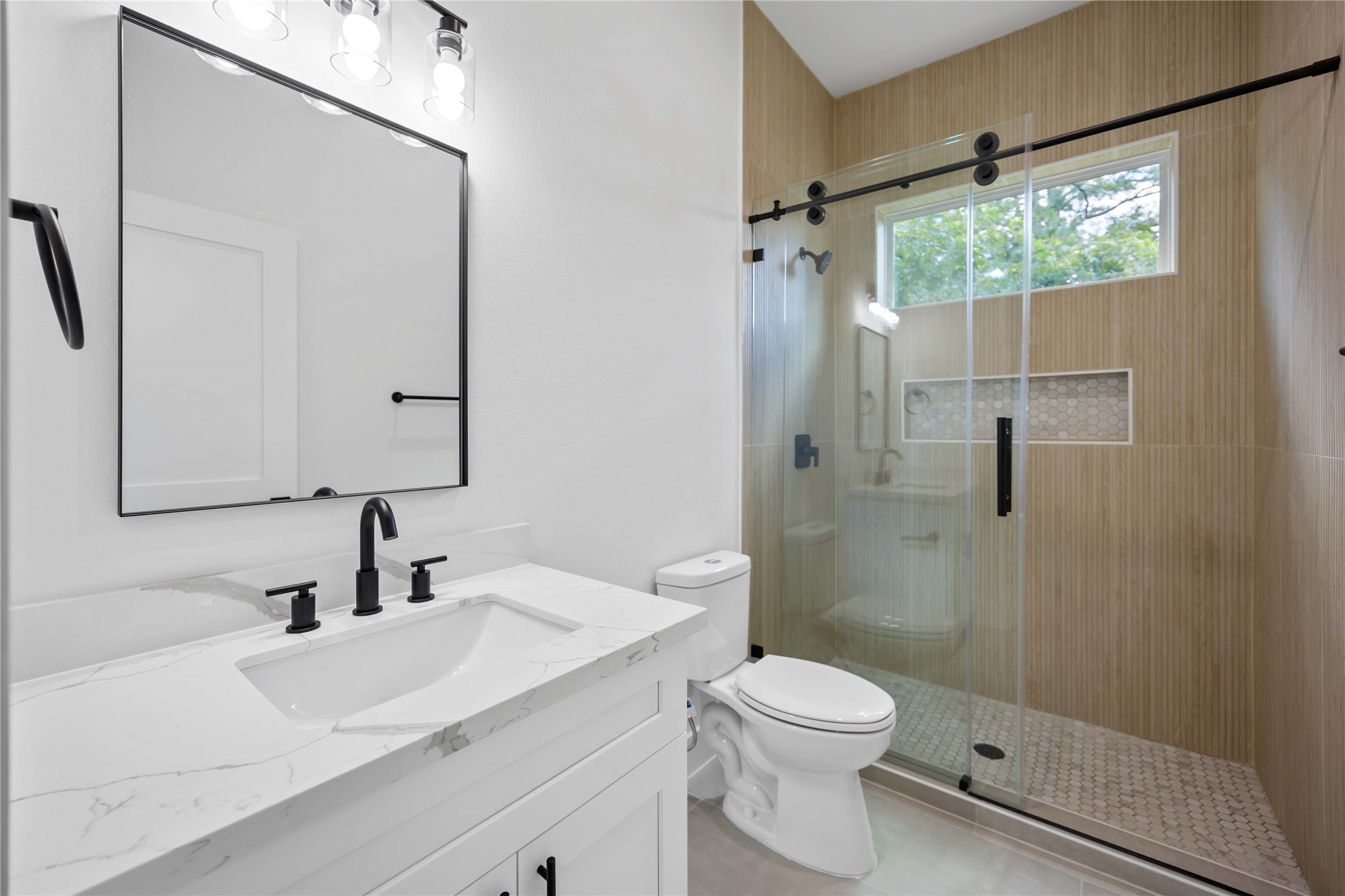 5328 Wenda Street A/B , Houston, TX, 77033 | 10762844 | Realty Texas LLC