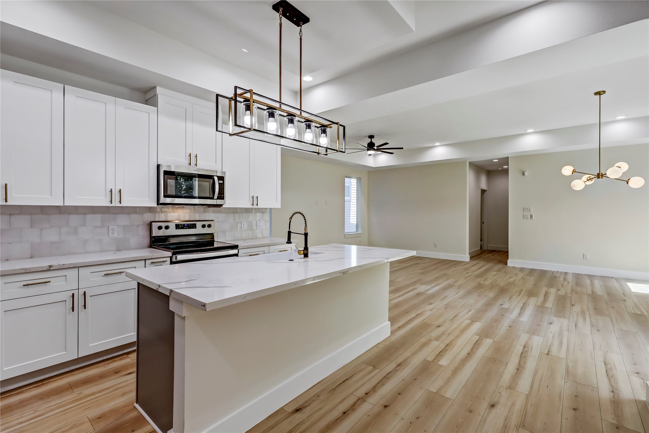5328 Wenda Street A/B , Houston, TX, 77033 | 10762844 | Realty Texas LLC