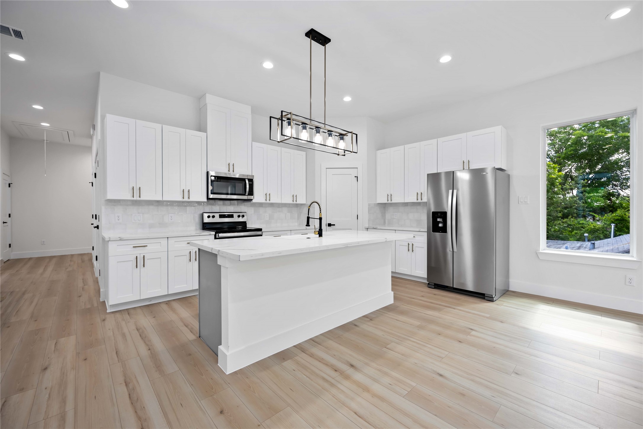 5328 Wenda Street A/B , Houston, TX, 77033 | 10762844 | Realty Texas LLC