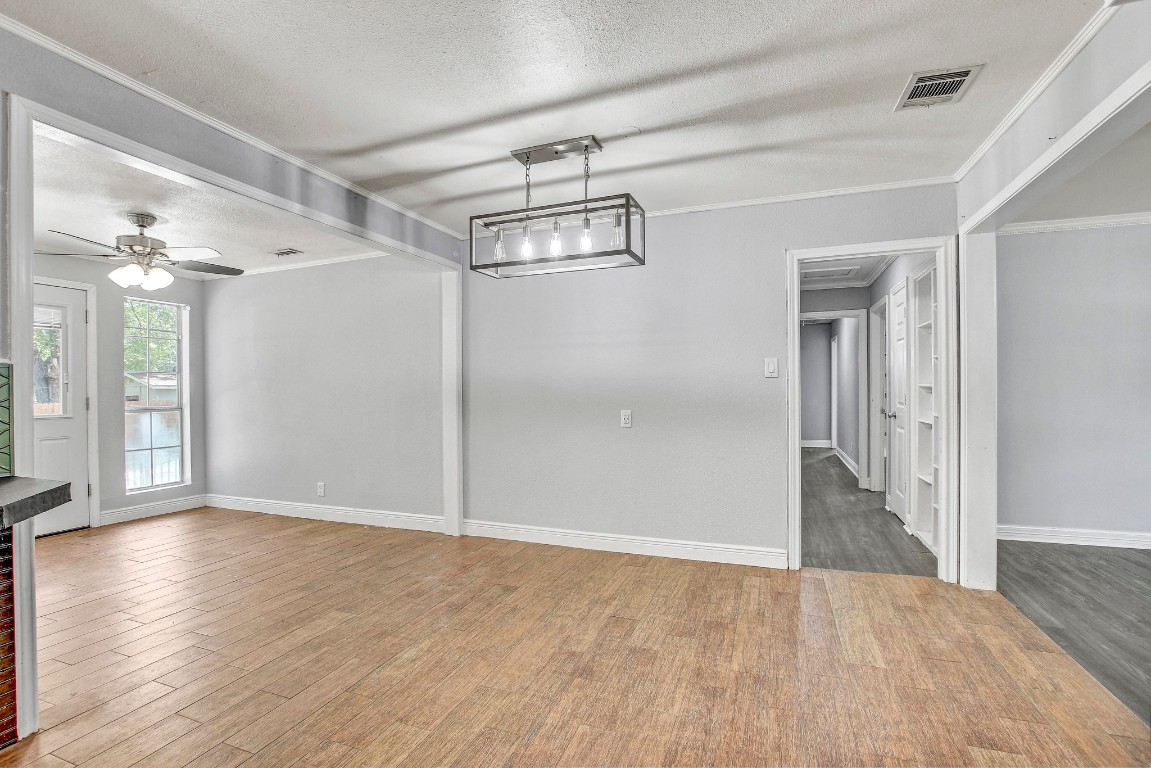 908 Kent Street , Taylor, TX, 76574 | 4661856 | Realty Texas LLC
