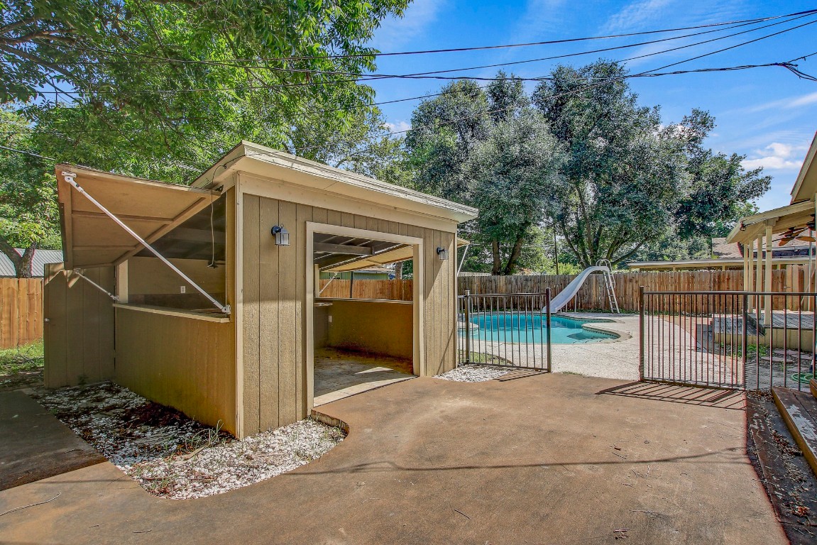 908 Kent Street , Taylor, TX, 76574 | 4661856 | Realty Texas LLC