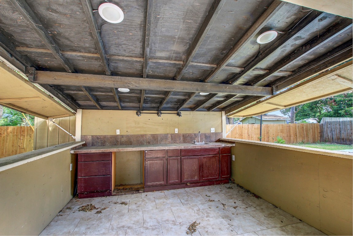 908 Kent Street , Taylor, TX, 76574 | 4661856 | Realty Texas LLC