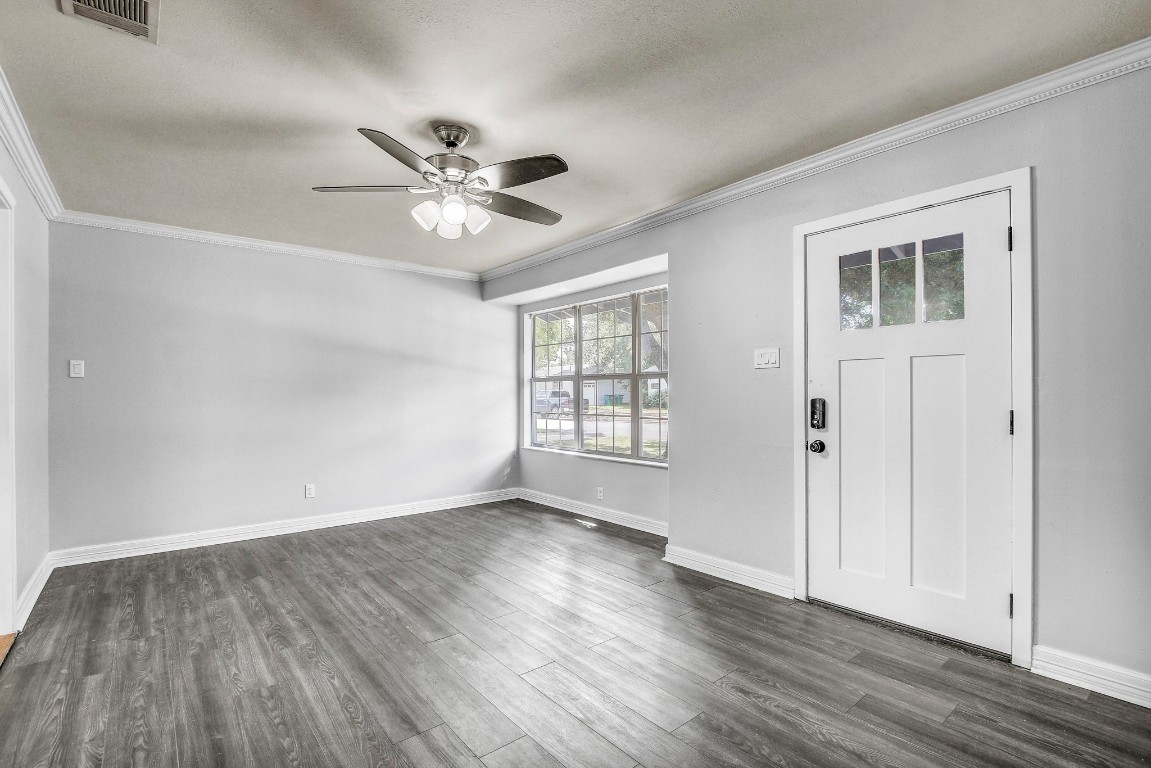 908 Kent Street , Taylor, TX, 76574 | 4661856 | Realty Texas LLC