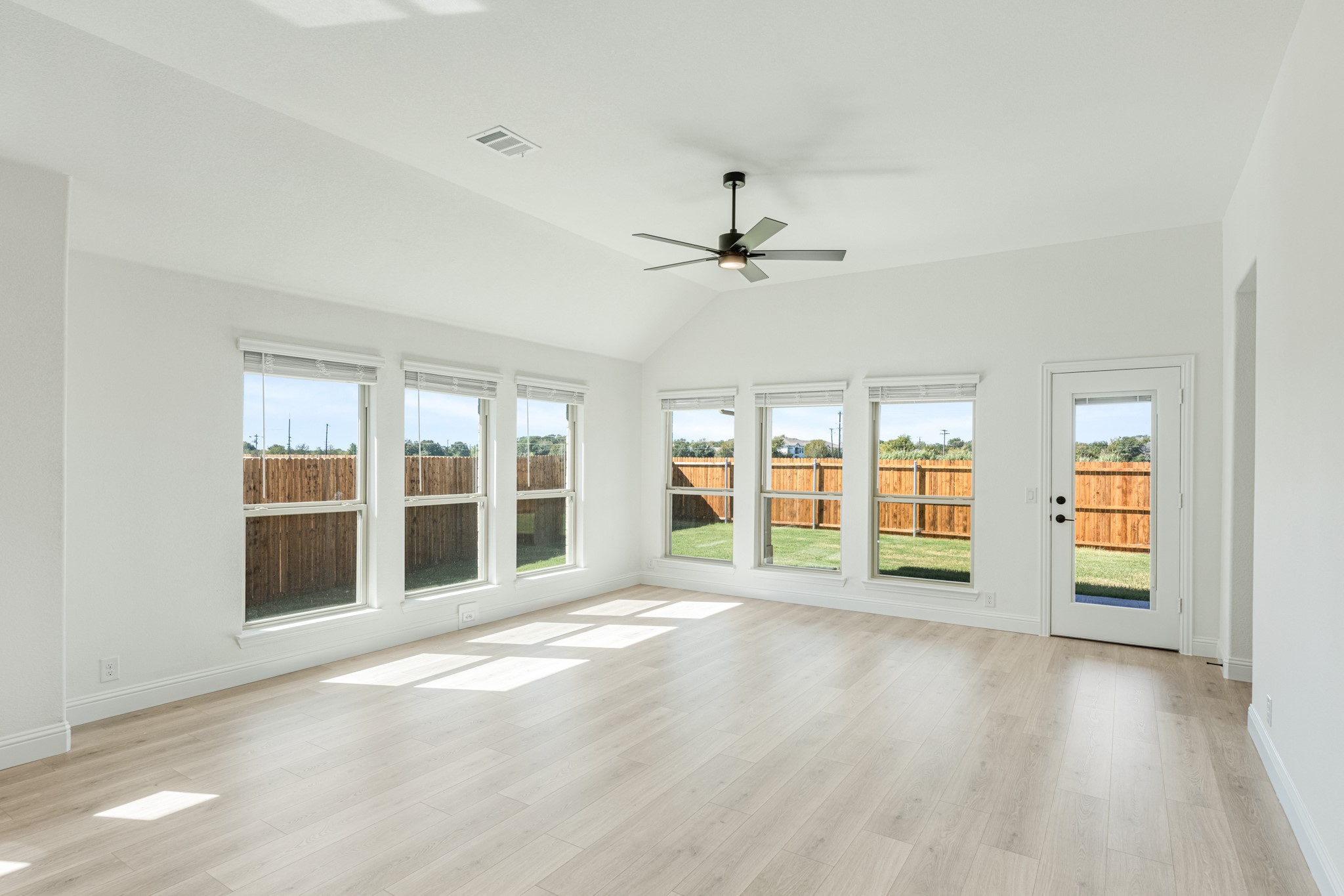 316 Keystone Drive , Commerce, TX, 75428 | 20658507 | Realty Texas LLC