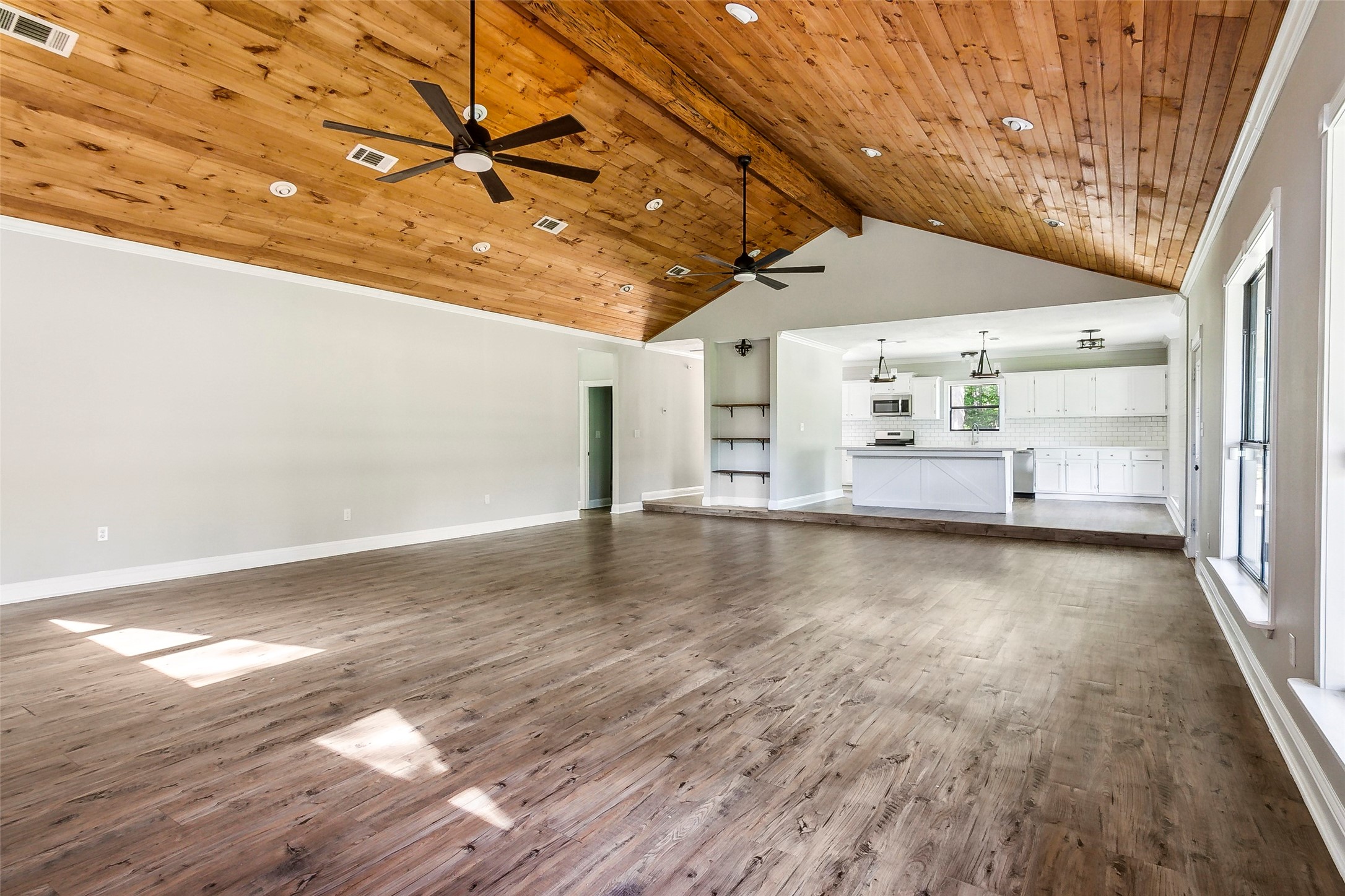 1360 E Gibson Street , Jasper, TX, 75951 | 80805355 | Realty Texas LLC