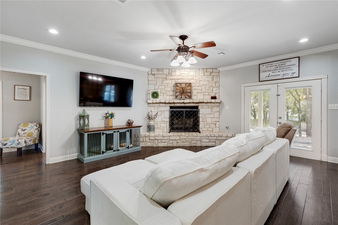 279 Cresthill Circle , Valley Mills, TX, 76689 | 223876 | Realty Texas LLC