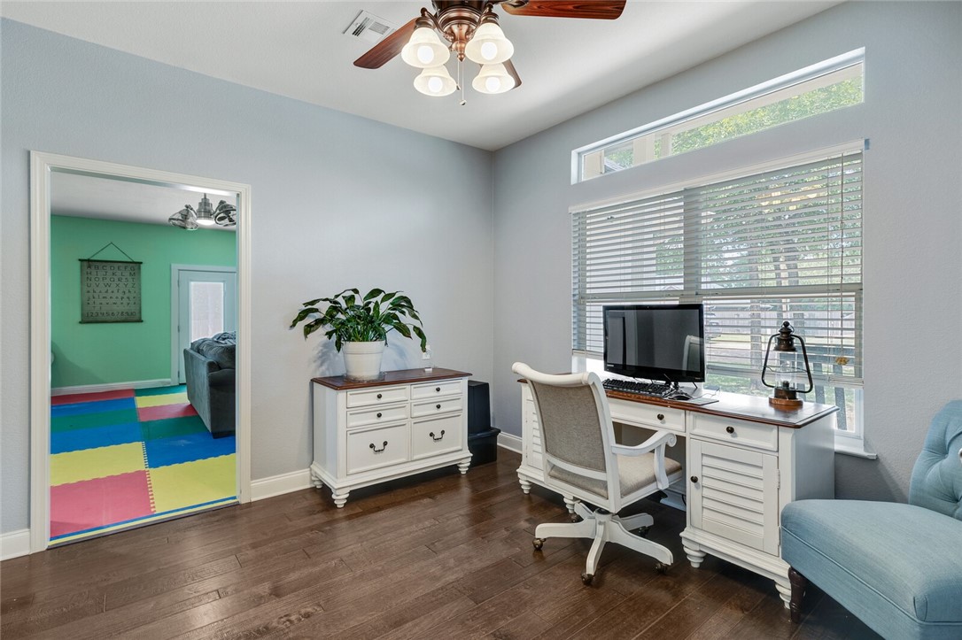 279 Cresthill Circle , Valley Mills, TX, 76689 | 223876 | Realty Texas LLC