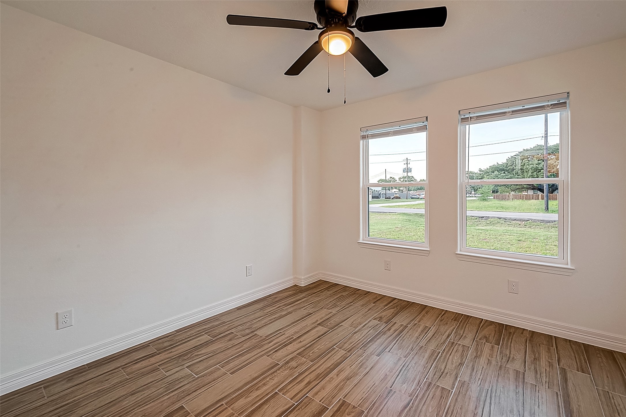 206 S 2nd Street , Beasley, TX, 77417 | 24230227 | Realty Texas LLC