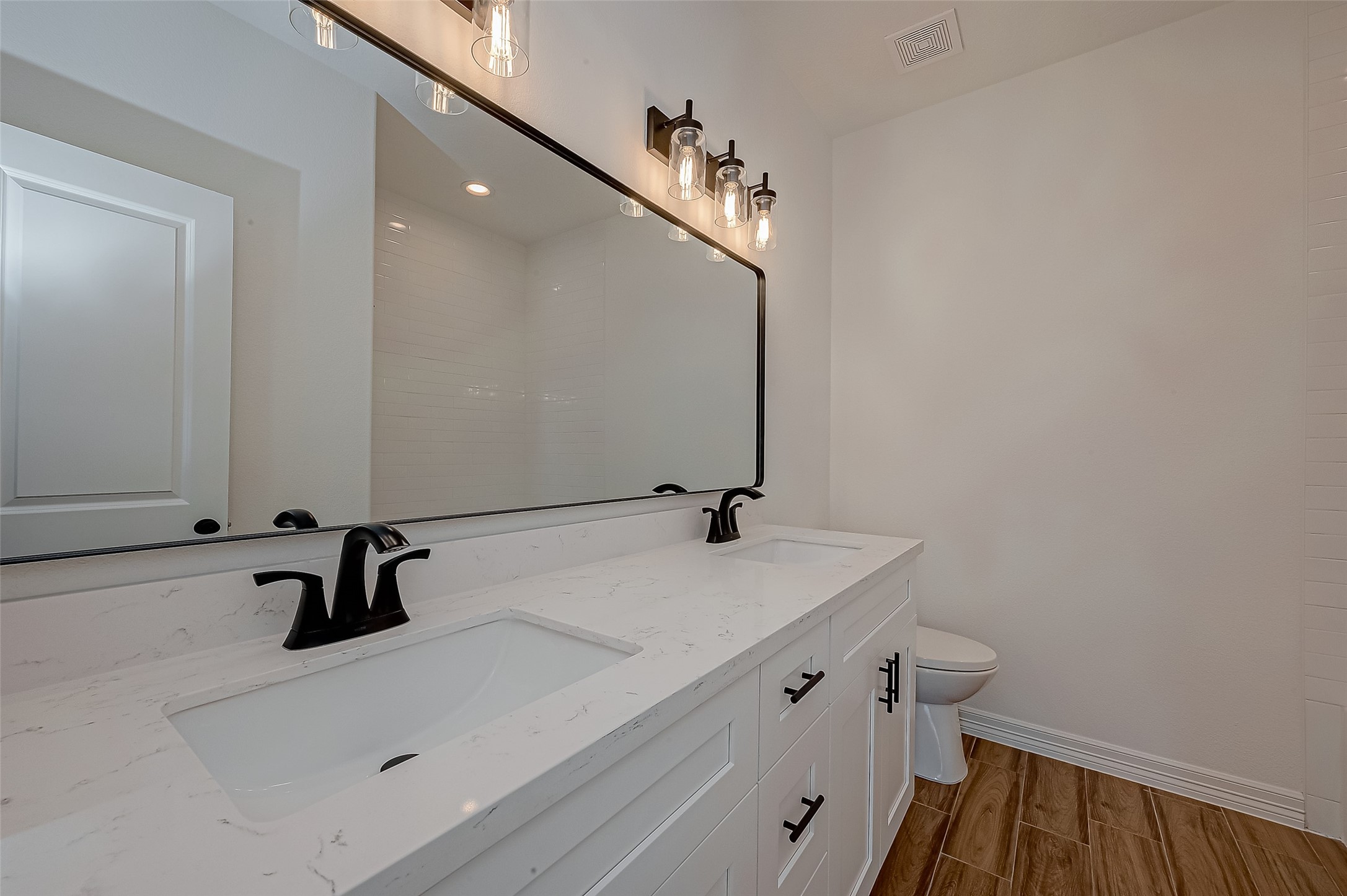 206 S 2nd Street , Beasley, TX, 77417 | 24230227 | Realty Texas LLC