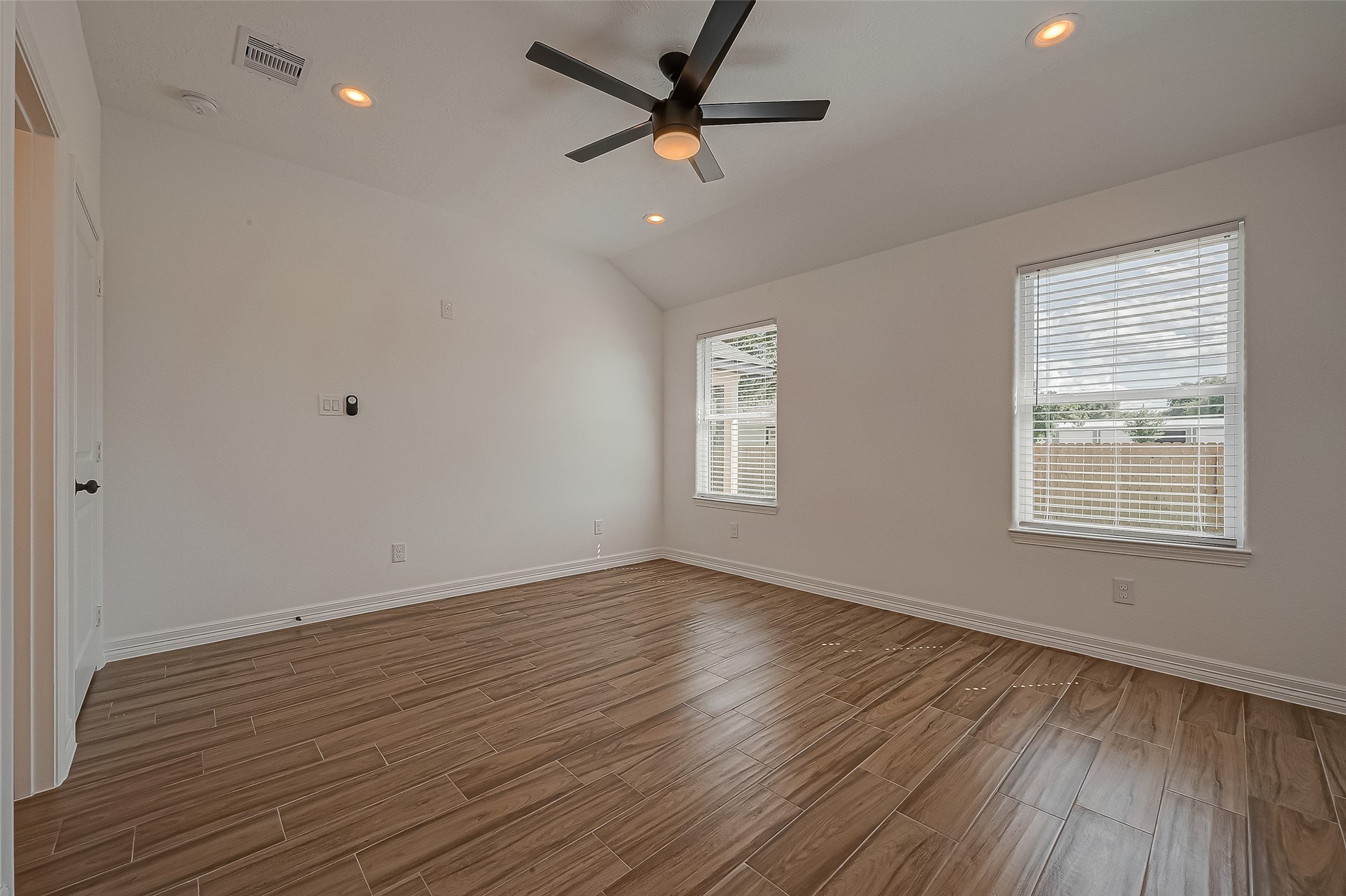206 S 2nd Street , Beasley, TX, 77417 | 24230227 | Realty Texas LLC