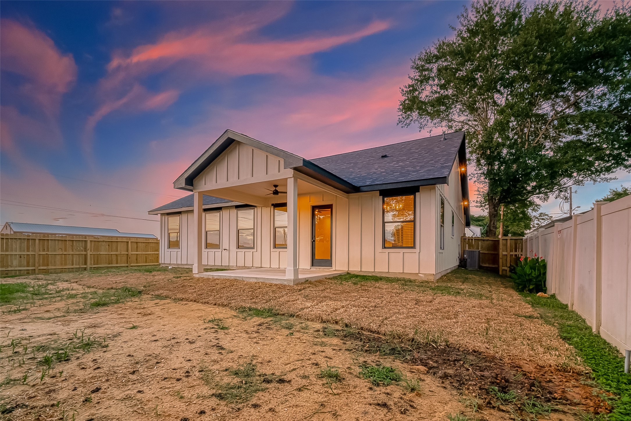 206 S 2nd Street , Beasley, TX, 77417 | 24230227 | Realty Texas LLC