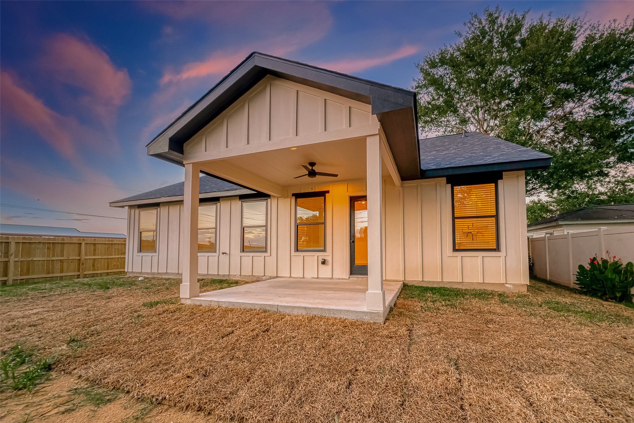 206 S 2nd Street , Beasley, TX, 77417 | 24230227 | Realty Texas LLC