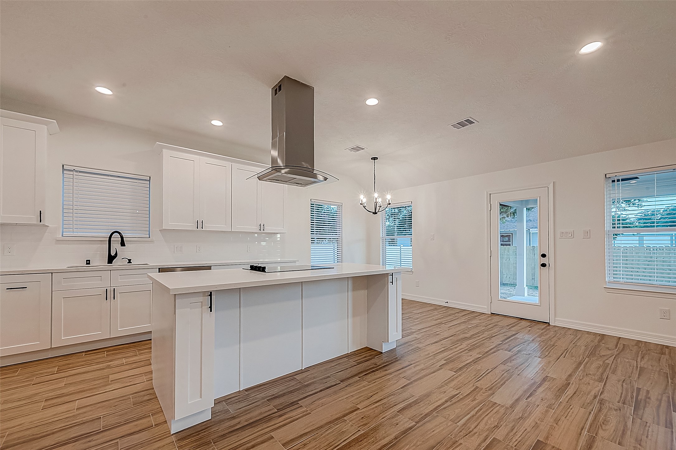 206 S 2nd Street , Beasley, TX, 77417 | 24230227 | Realty Texas LLC