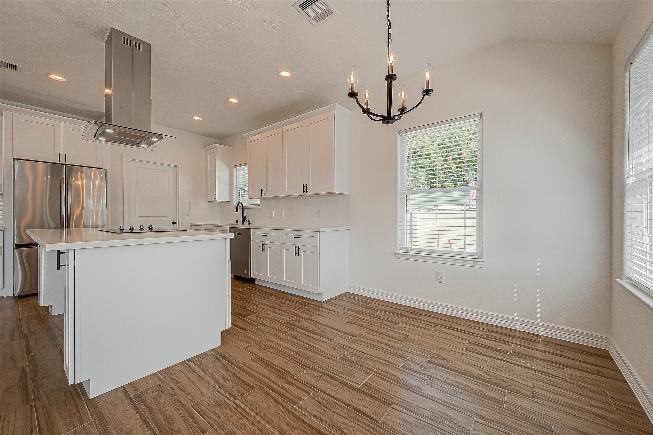 206 S 2nd Street , Beasley, TX, 77417 | 24230227 | Realty Texas LLC