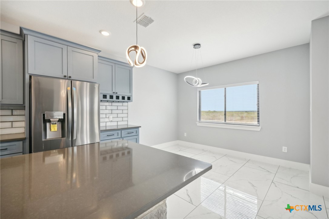 792 Lake Valley Drive , La Vernia, TX, 78121 | 549178 | Realty Texas LLC