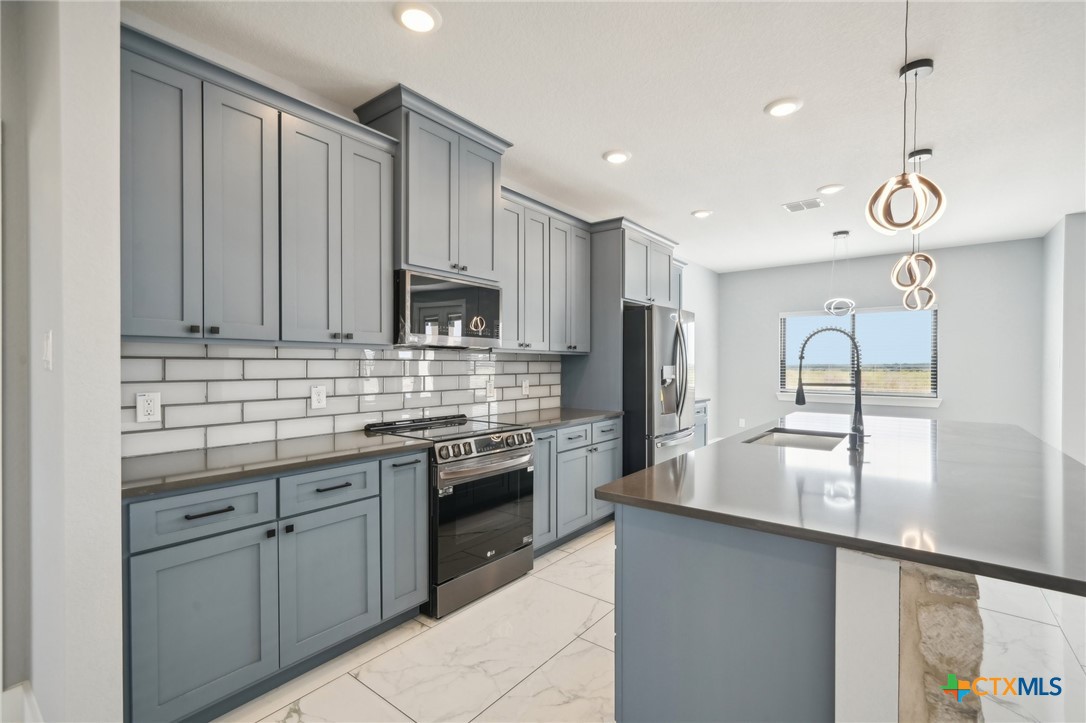 792 Lake Valley Drive , La Vernia, TX, 78121 | 549178 | Realty Texas LLC