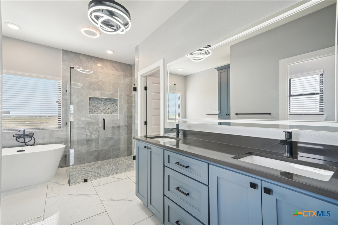 792 Lake Valley Drive , La Vernia, TX, 78121 | 549178 | Realty Texas LLC