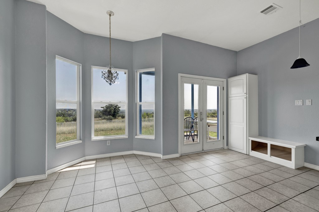 268 W Castle Road , Johnson City, TX, 78636 | 6357376 | Realty Texas LLC