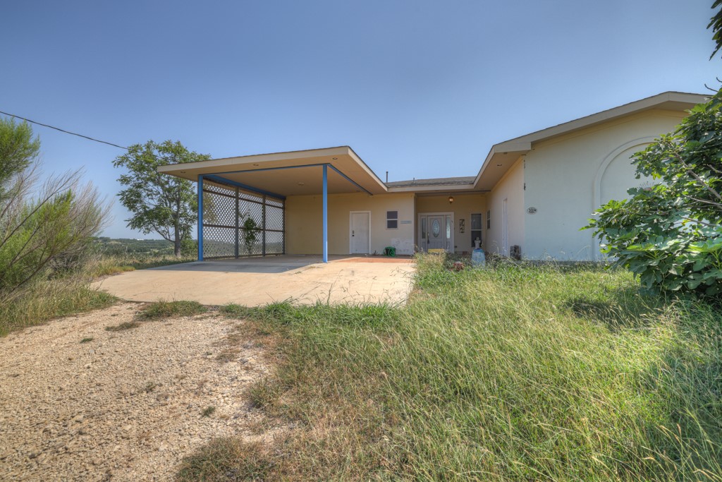 268 W Castle Road , Johnson City, TX, 78636 | 6357376 | Realty Texas LLC