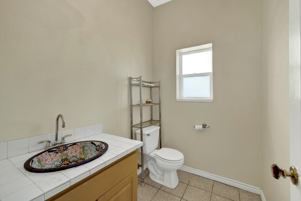 268 W Castle Road , Johnson City, TX, 78636 | 6357376 | Realty Texas LLC