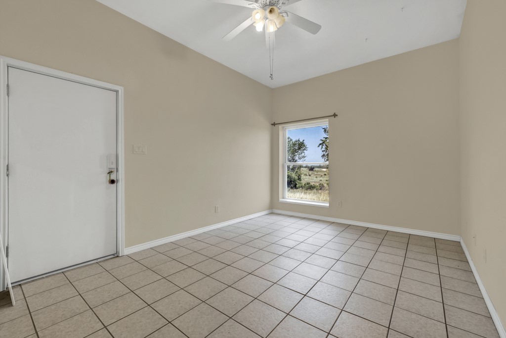 268 W Castle Road , Johnson City, TX, 78636 | 6357376 | Realty Texas LLC