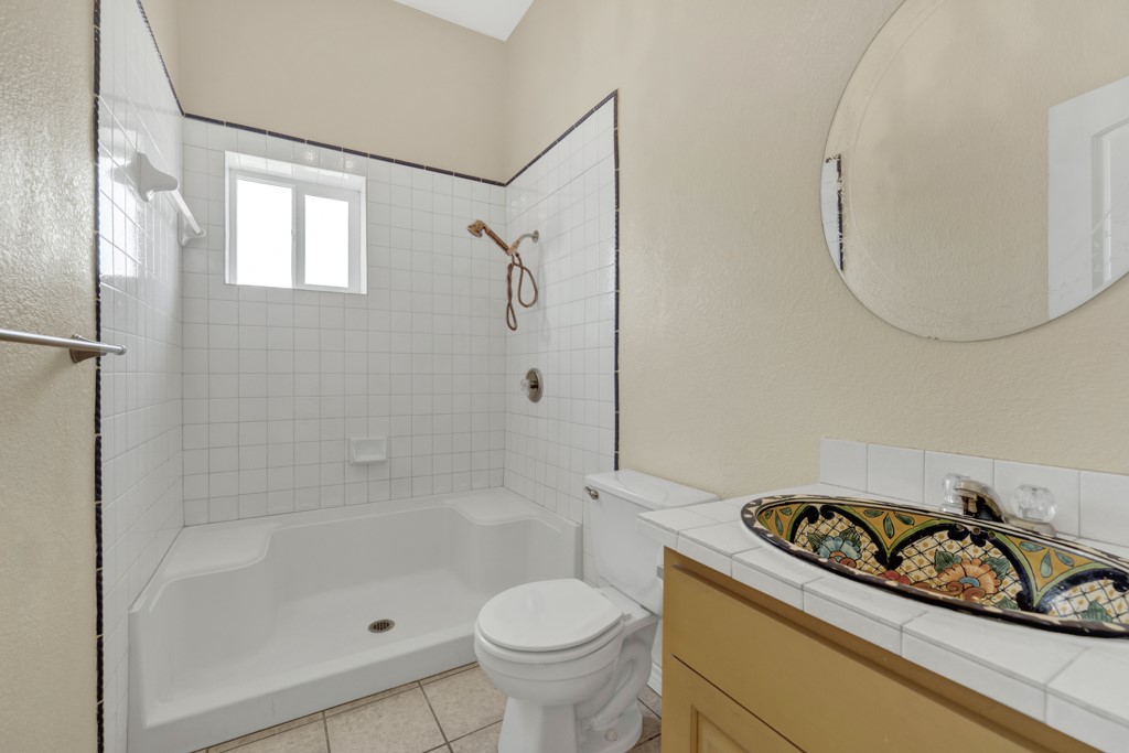 268 W Castle Road , Johnson City, TX, 78636 | 6357376 | Realty Texas LLC