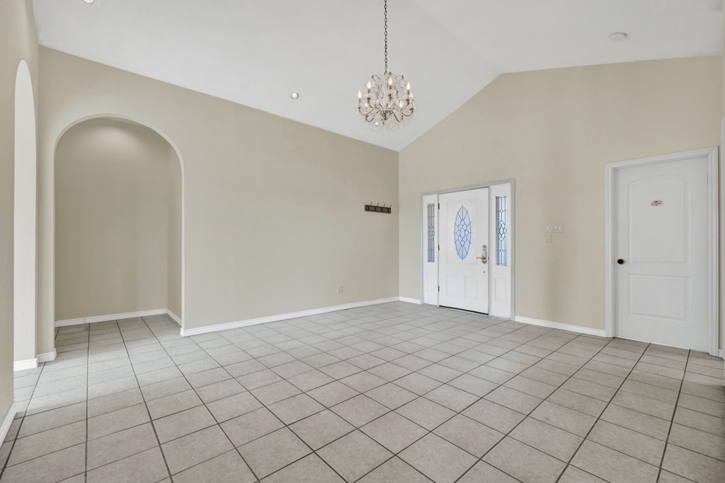 268 W Castle Road , Johnson City, TX, 78636 | 6357376 | Realty Texas LLC