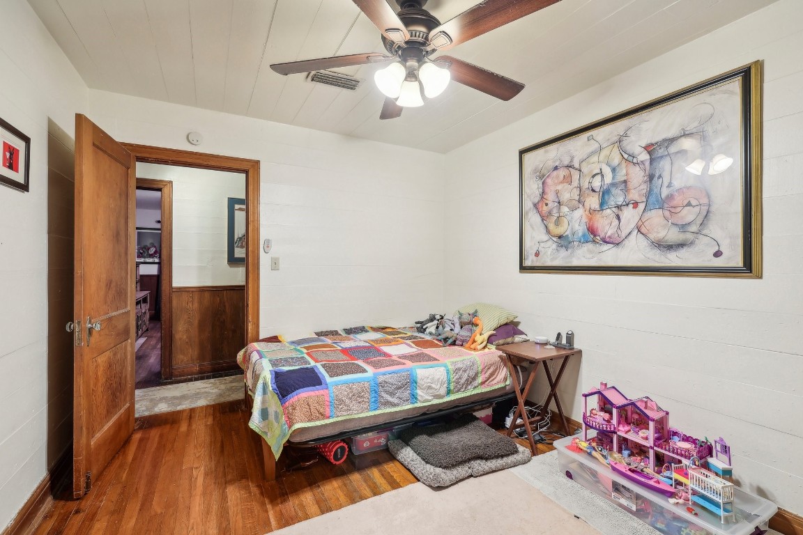 4907 Harmon Avenue , Austin, TX, 78751 | 5659440 | Realty Texas LLC