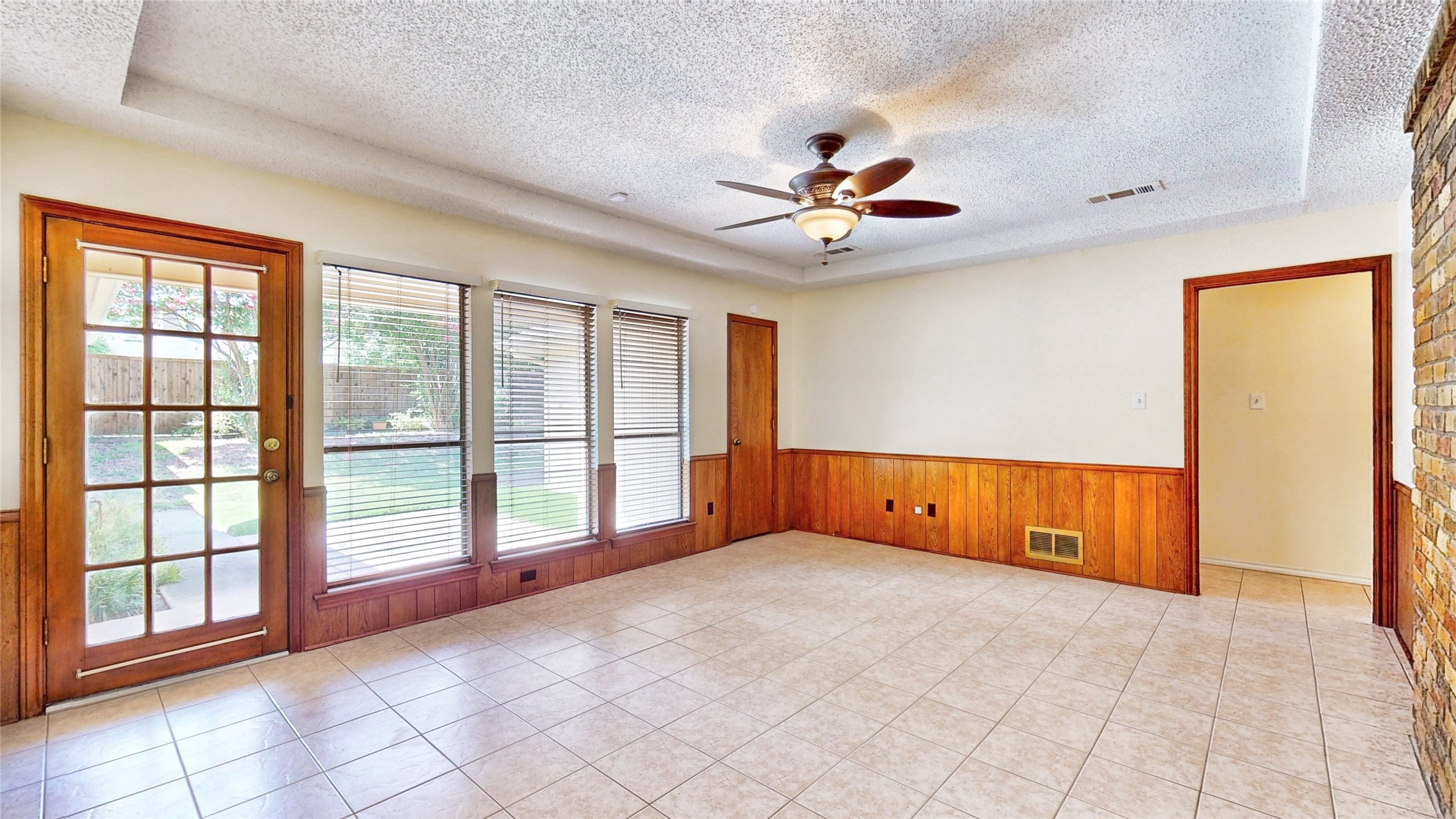 210 Rustic Ridge Drive , Garland, TX, 75040 | 20663591 | Realty Texas LLC