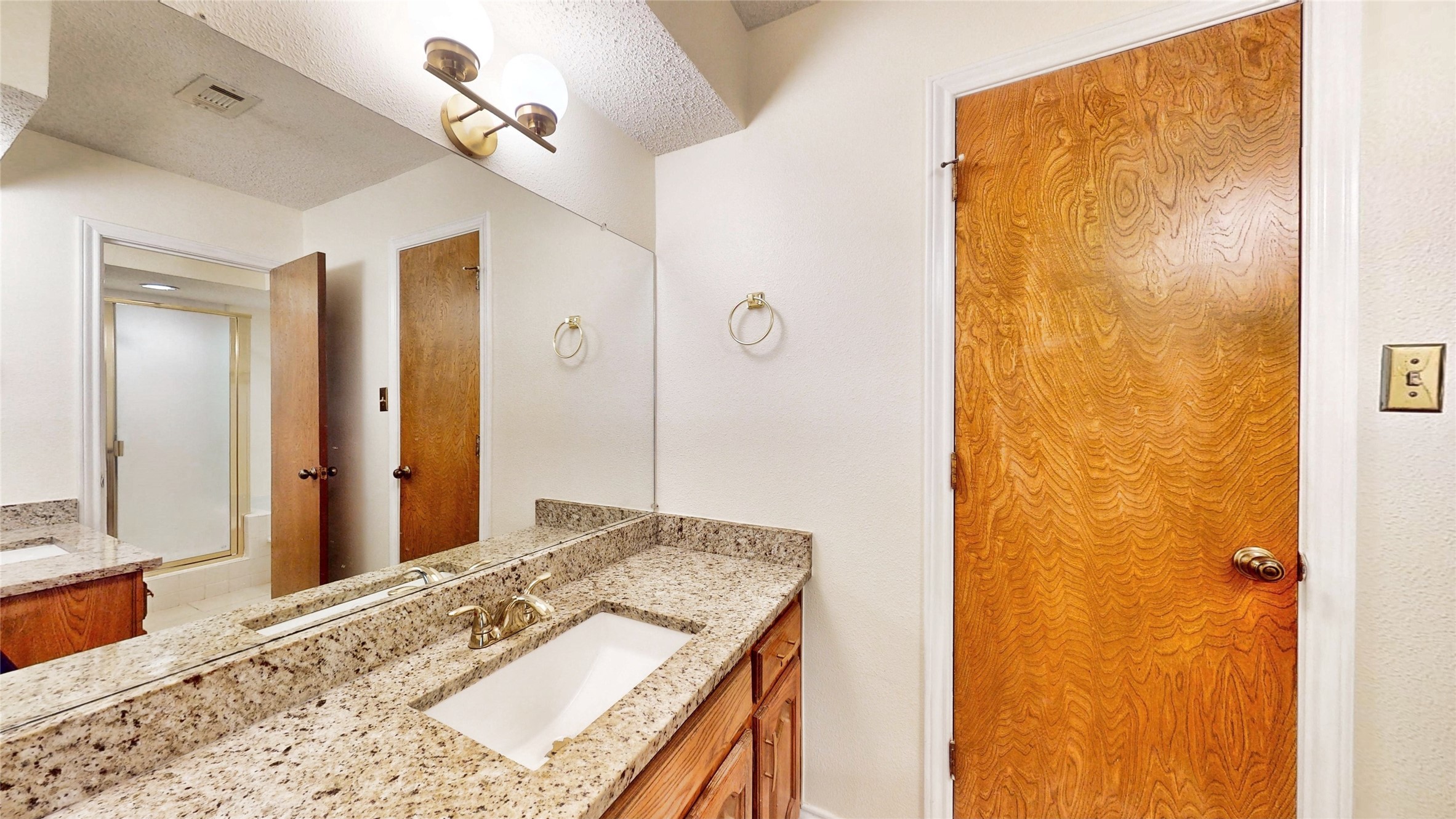 210 Rustic Ridge Drive , Garland, TX, 75040 | 20663591 | Realty Texas LLC